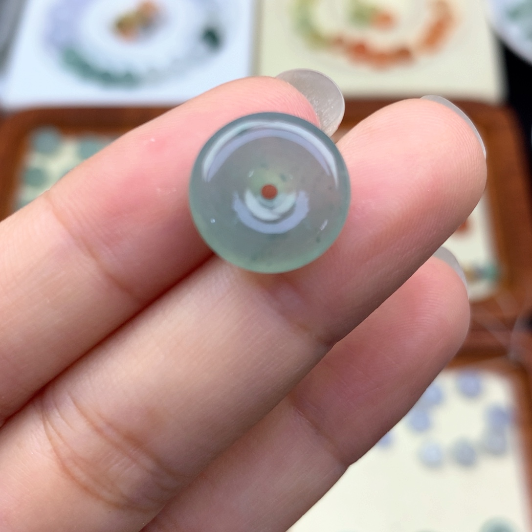 吊坠(不含链)未镶嵌翡翠平安扣