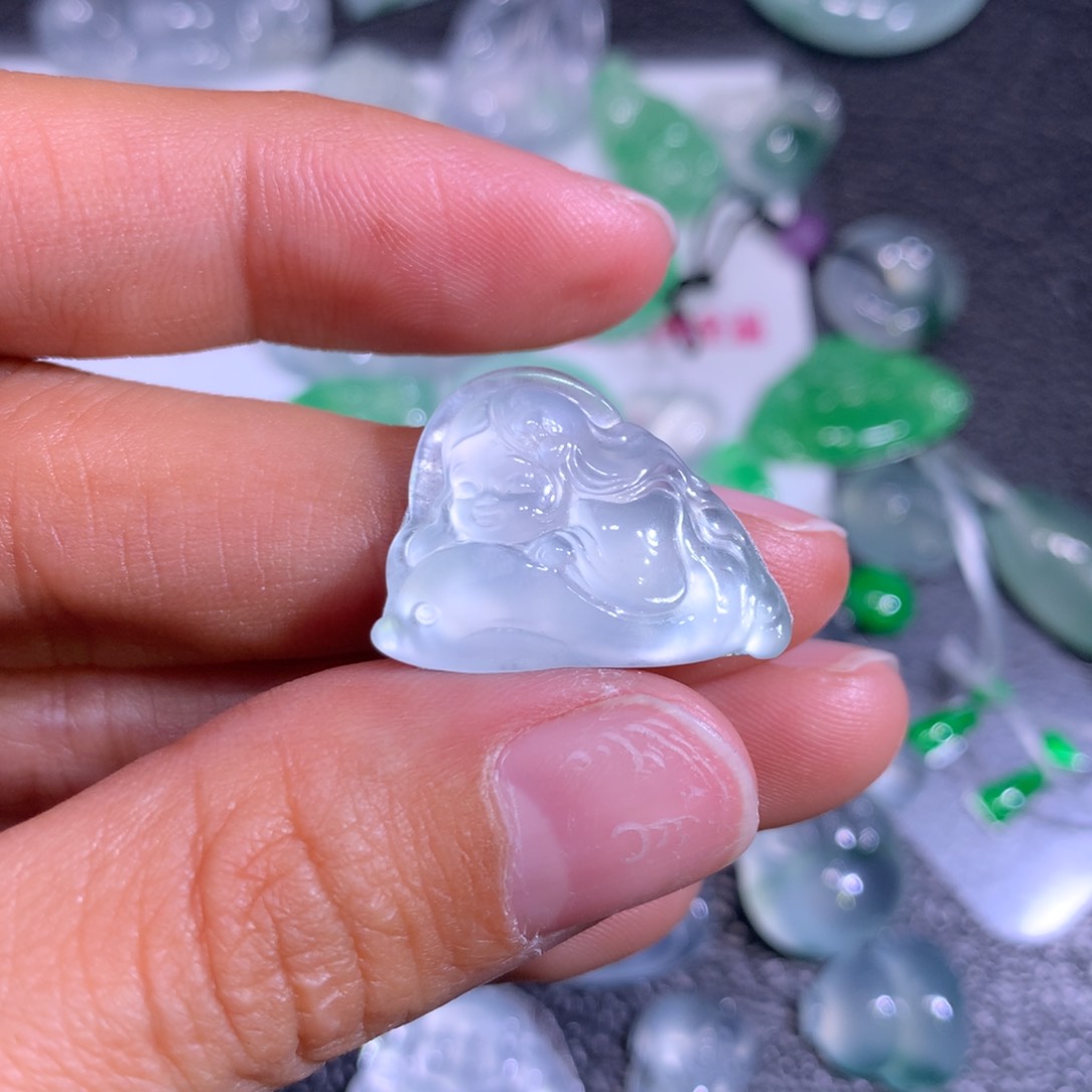 翡翠颈饰未镶嵌呆***仙翡翠