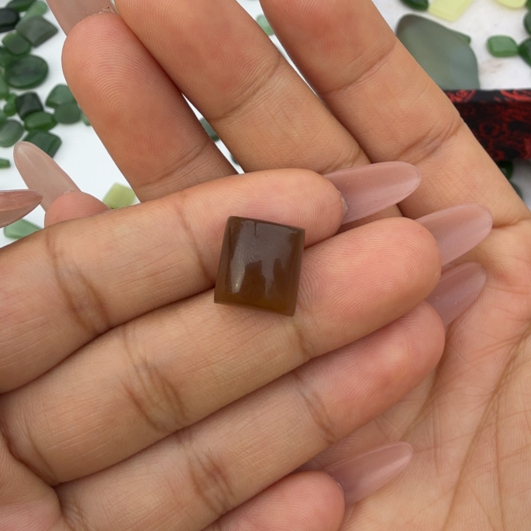 ღ****和田玉未镶嵌颈饰