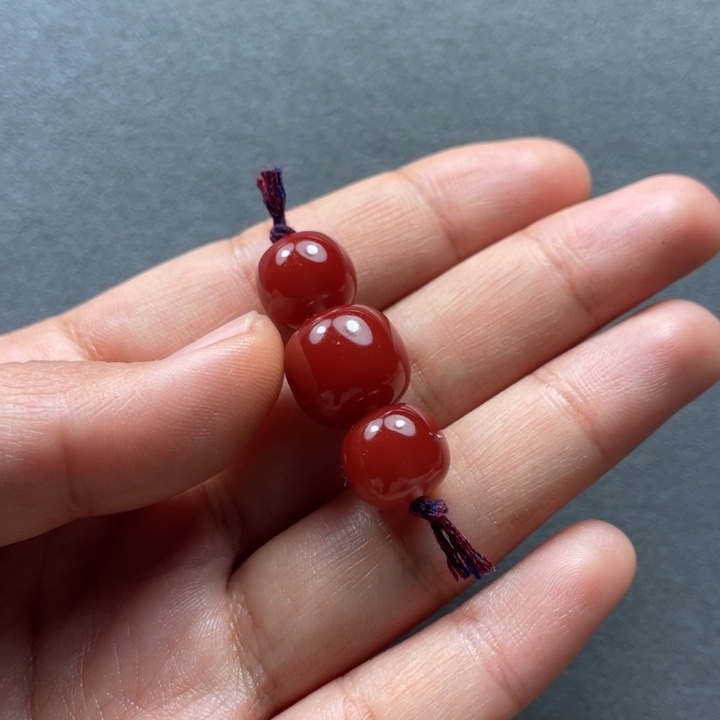 南红玛瑙配饰未镶嵌一套