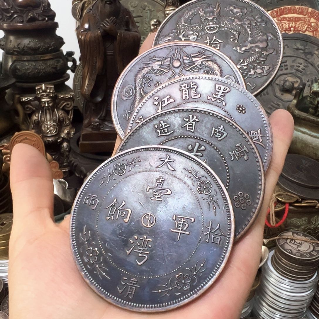 金属复古风格摆件
