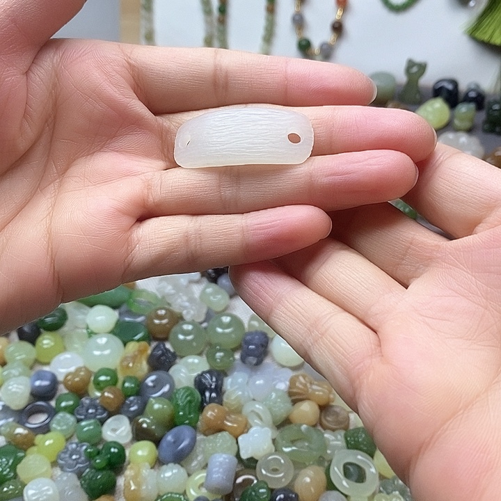未镶嵌和田玉挂件手牌