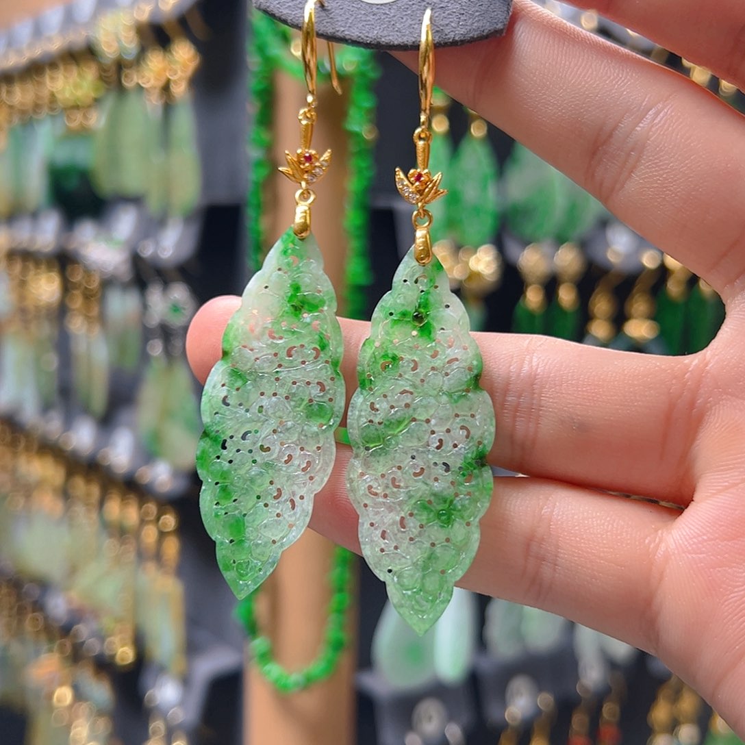 未镶嵌翡翠耳饰翡翠