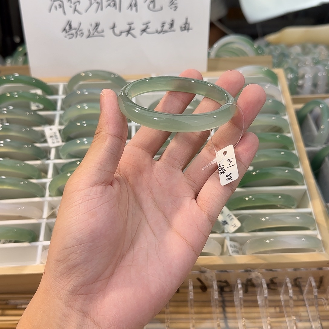 手镯玛瑙/玉髓未镶嵌圈口60.1