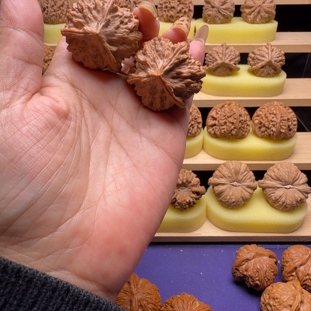 吊坠文玩核桃38尺红马蹄三楞