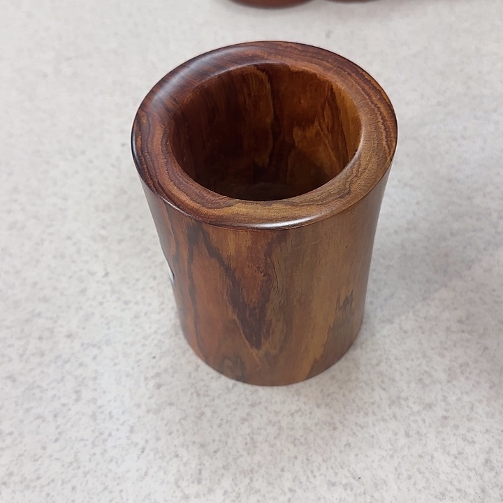 摆件黄花梨笔筒恭喜发财