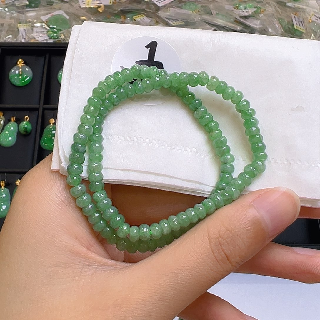 翡翠未镶嵌吊坠(不含链)翡翠