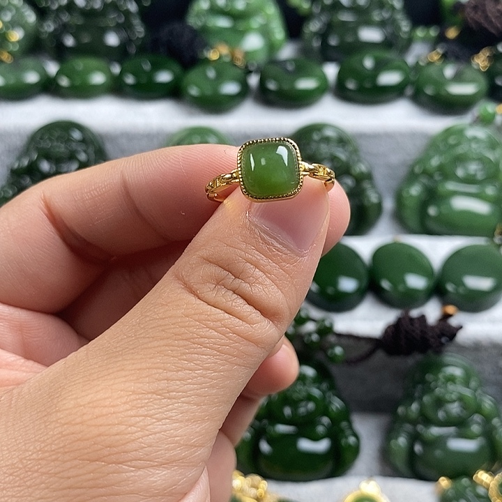 和田玉（碧玉）未镶嵌戒指