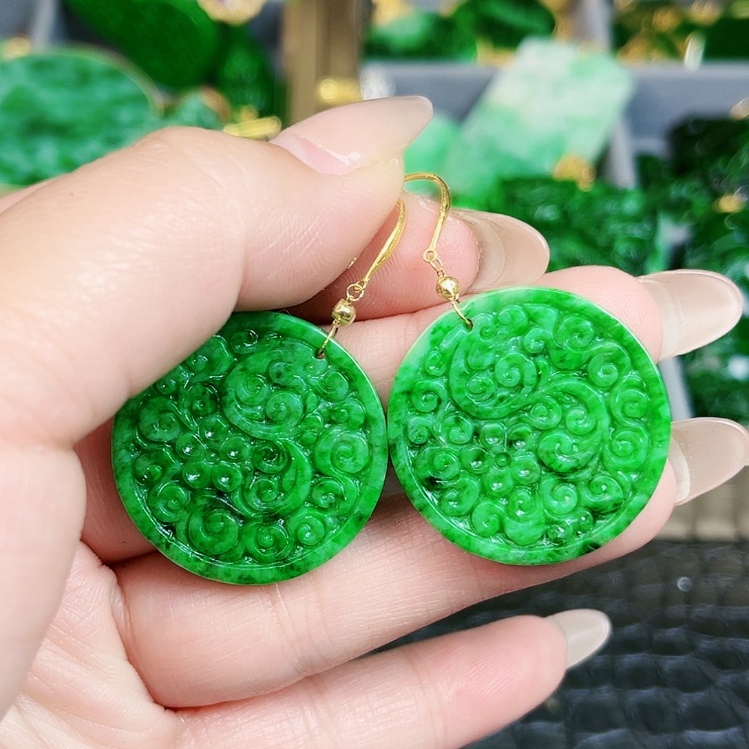 翡翠颈饰18K金镶嵌耳饰