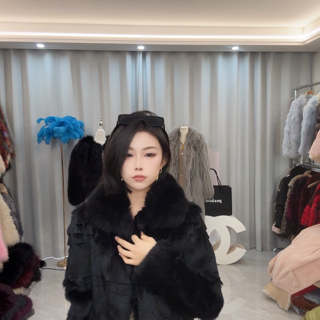皮草外套不退不换