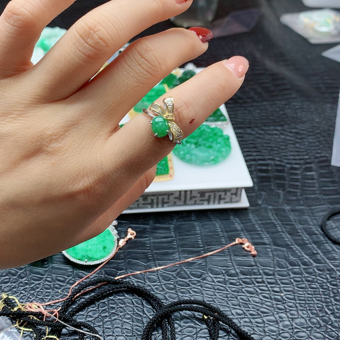 【闪购商品】翡翠戒指银S925镶嵌，