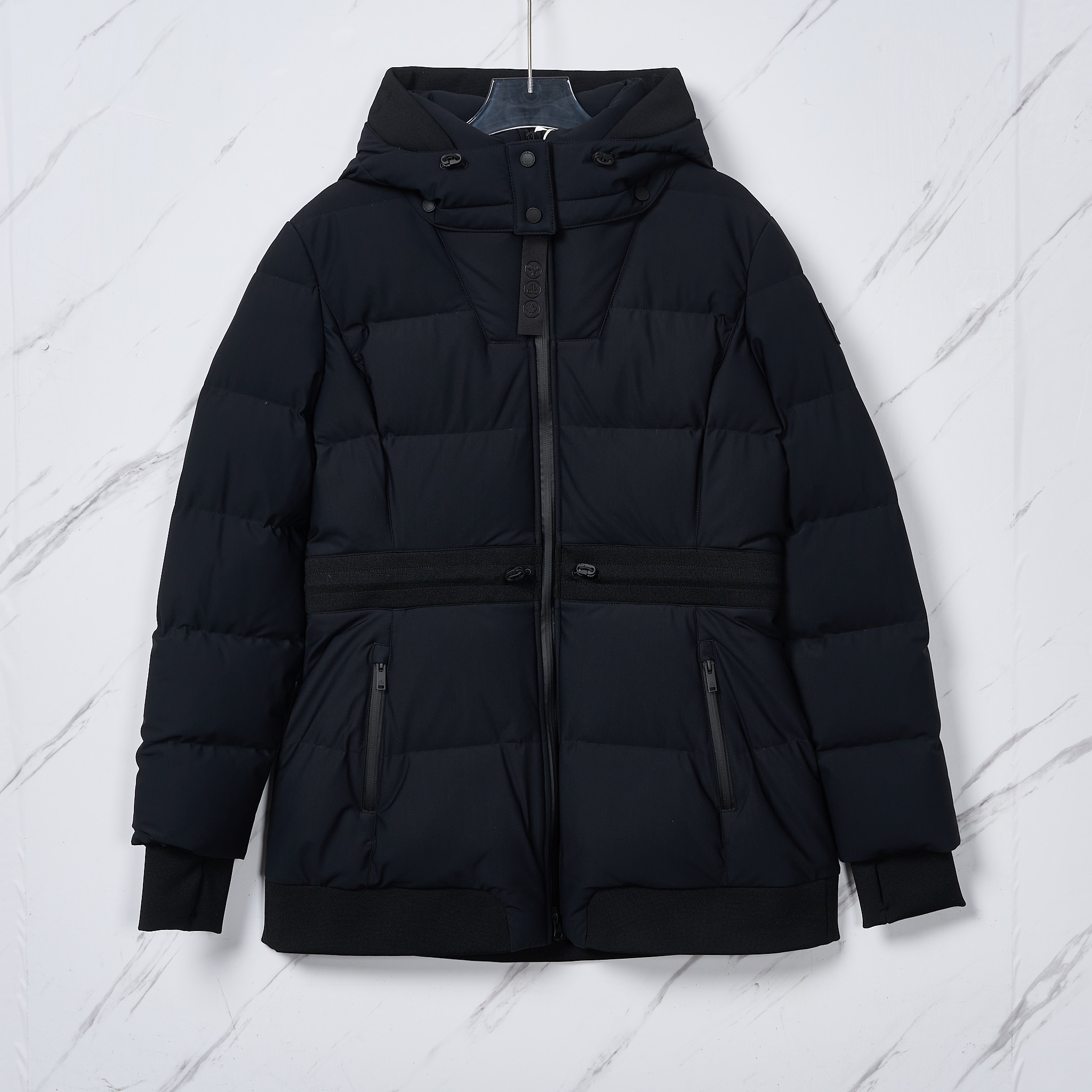 Moose Knuckles剪刀女士瘦腰羽绒服MUBU00806