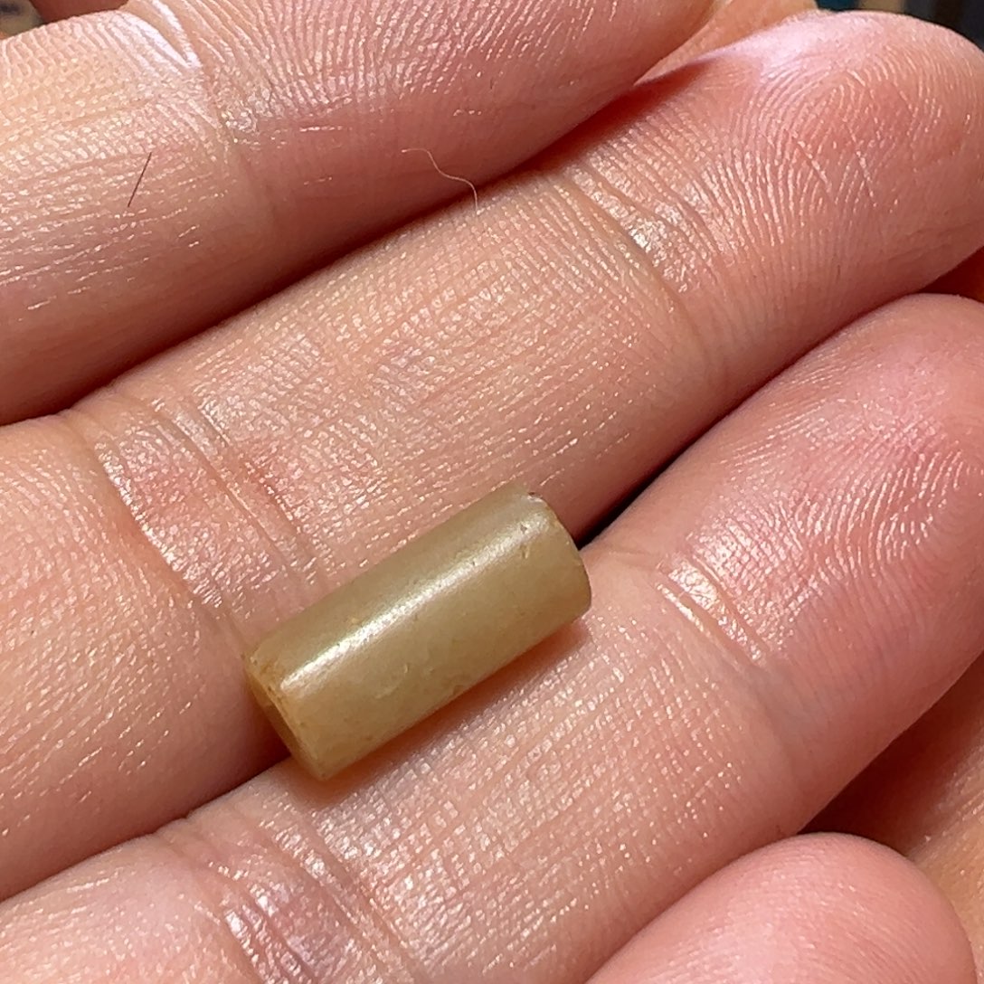 馨***瓣和田玉未镶嵌颈饰