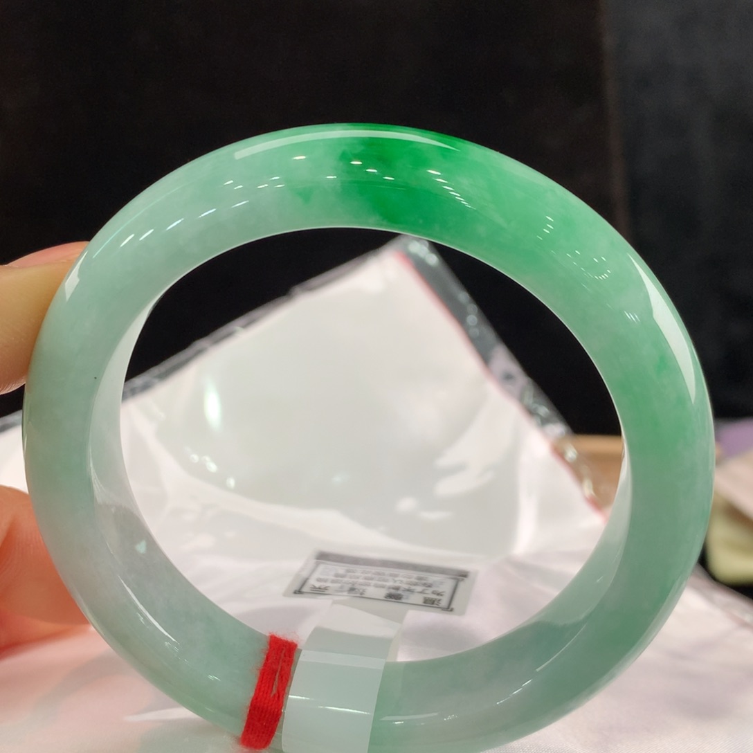 翡翠手镯未镶嵌111-0002