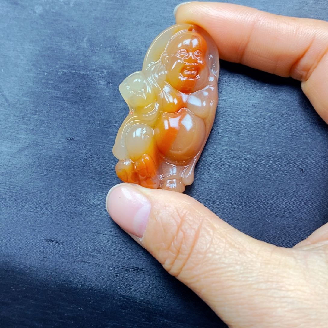 石英质玉颈饰未镶嵌