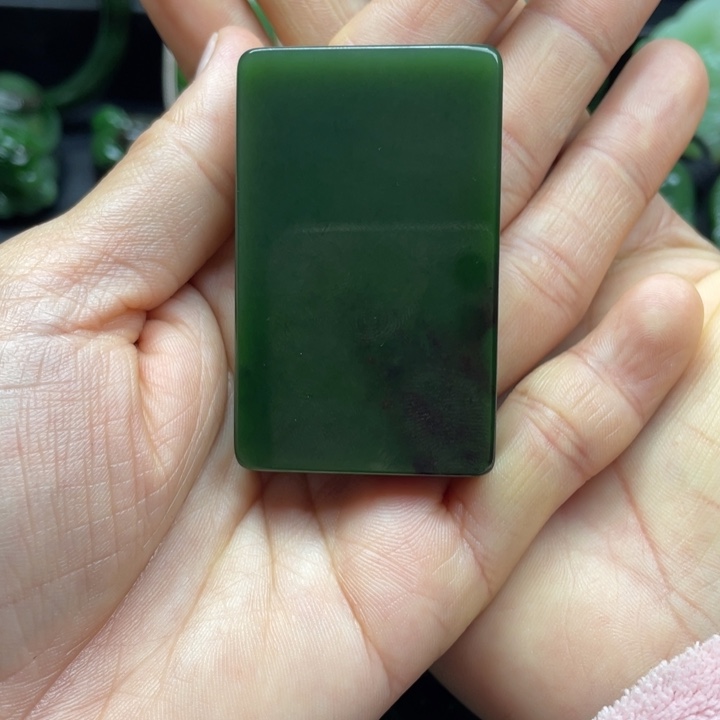 和田玉（碧玉）未镶嵌颈饰