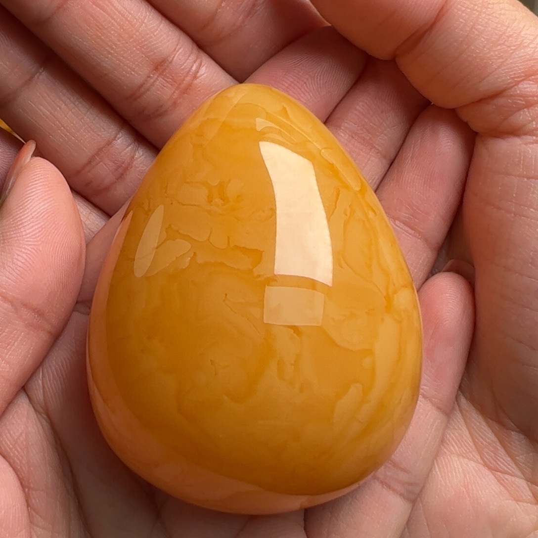 蜜蜡吊坠(不含链)未镶嵌牛*无优化