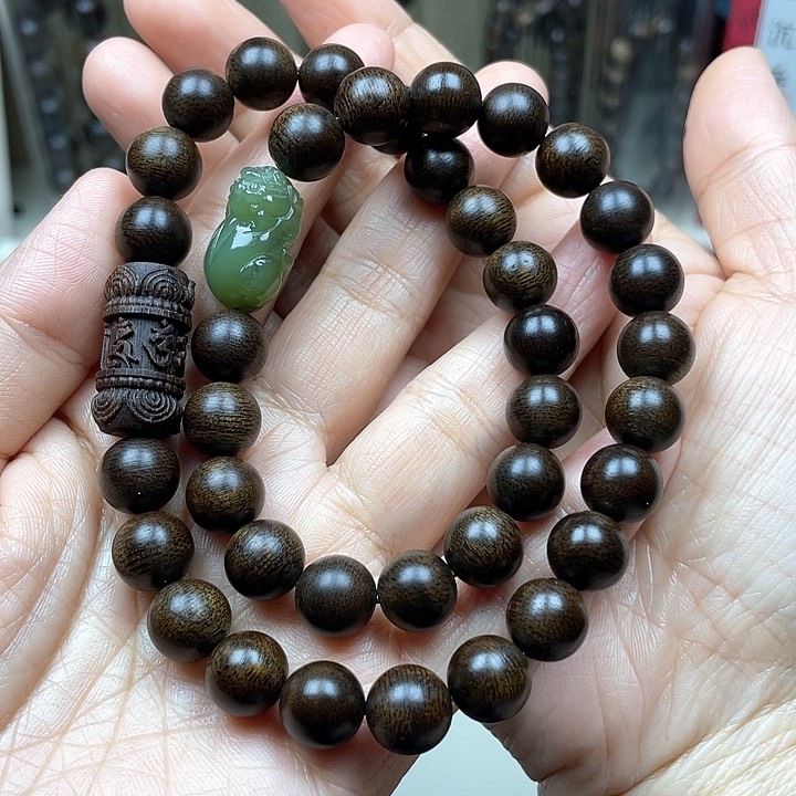 沉香手串糖*越南芽庄白奇楠