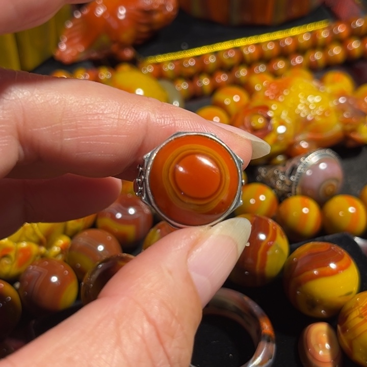 钛钢无三*战国红