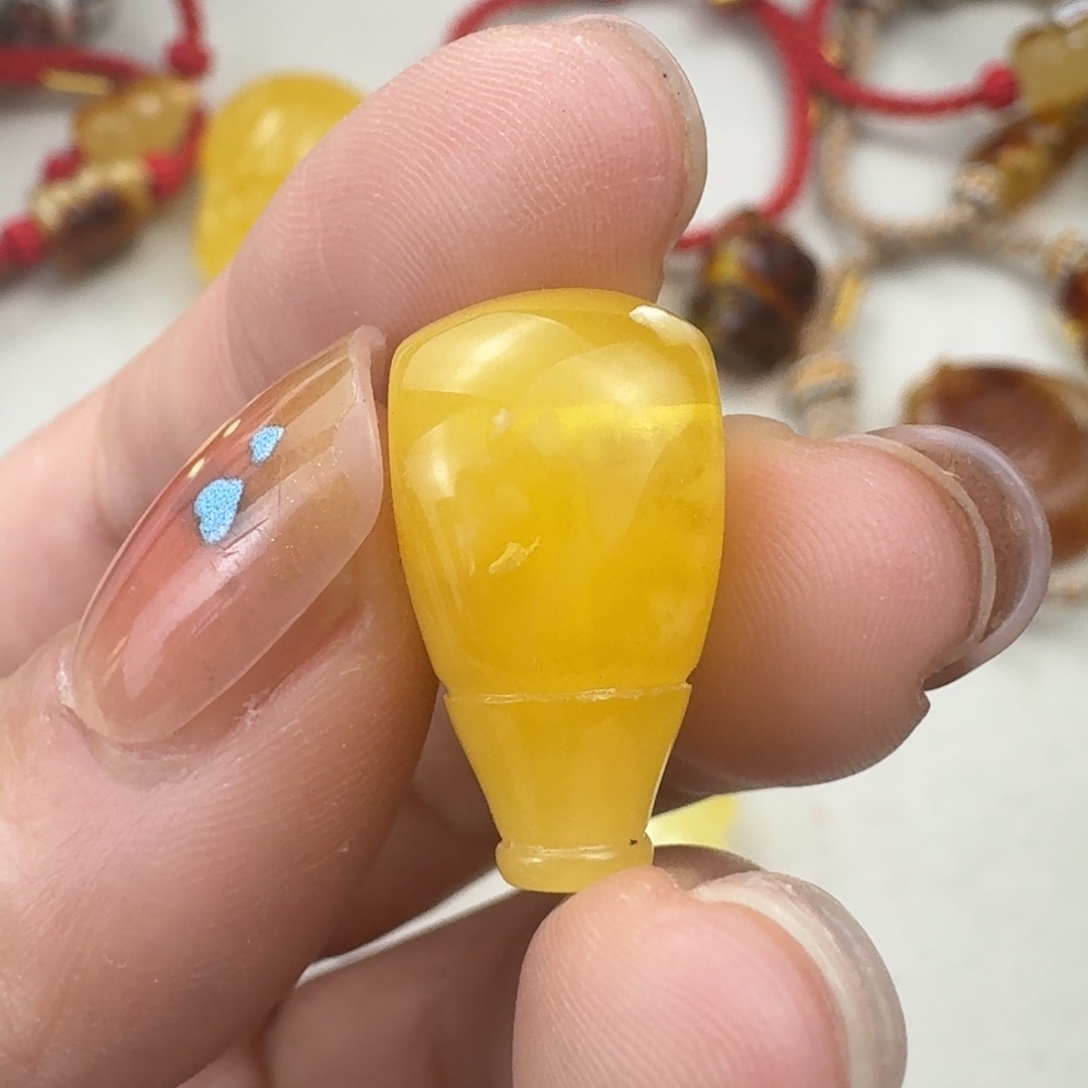 蜜蜡未镶嵌珠宝奇石全品 11.3×21×10.7mm