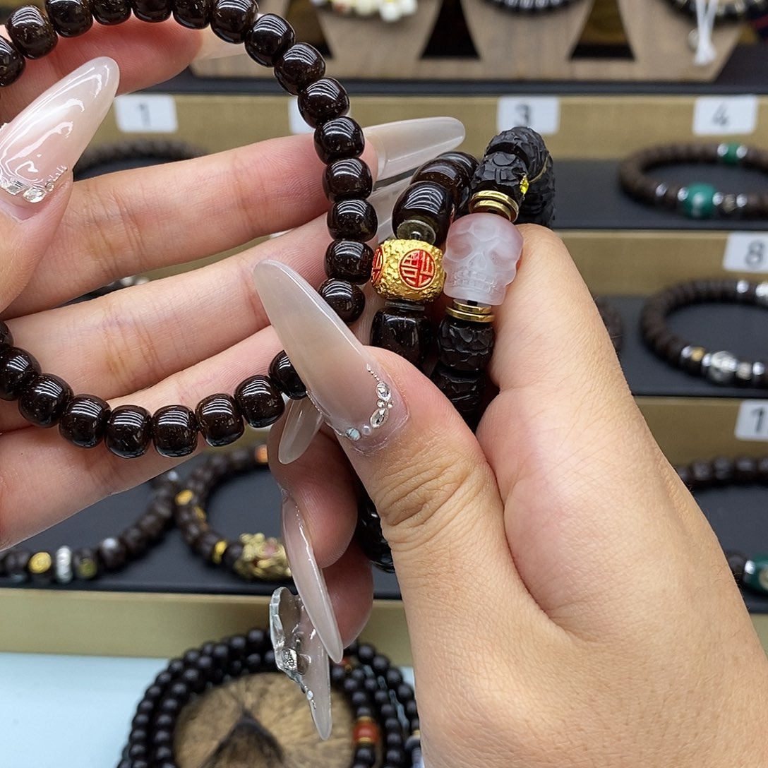 由***谱手串椰蒂原生态8*7老型加两配饰