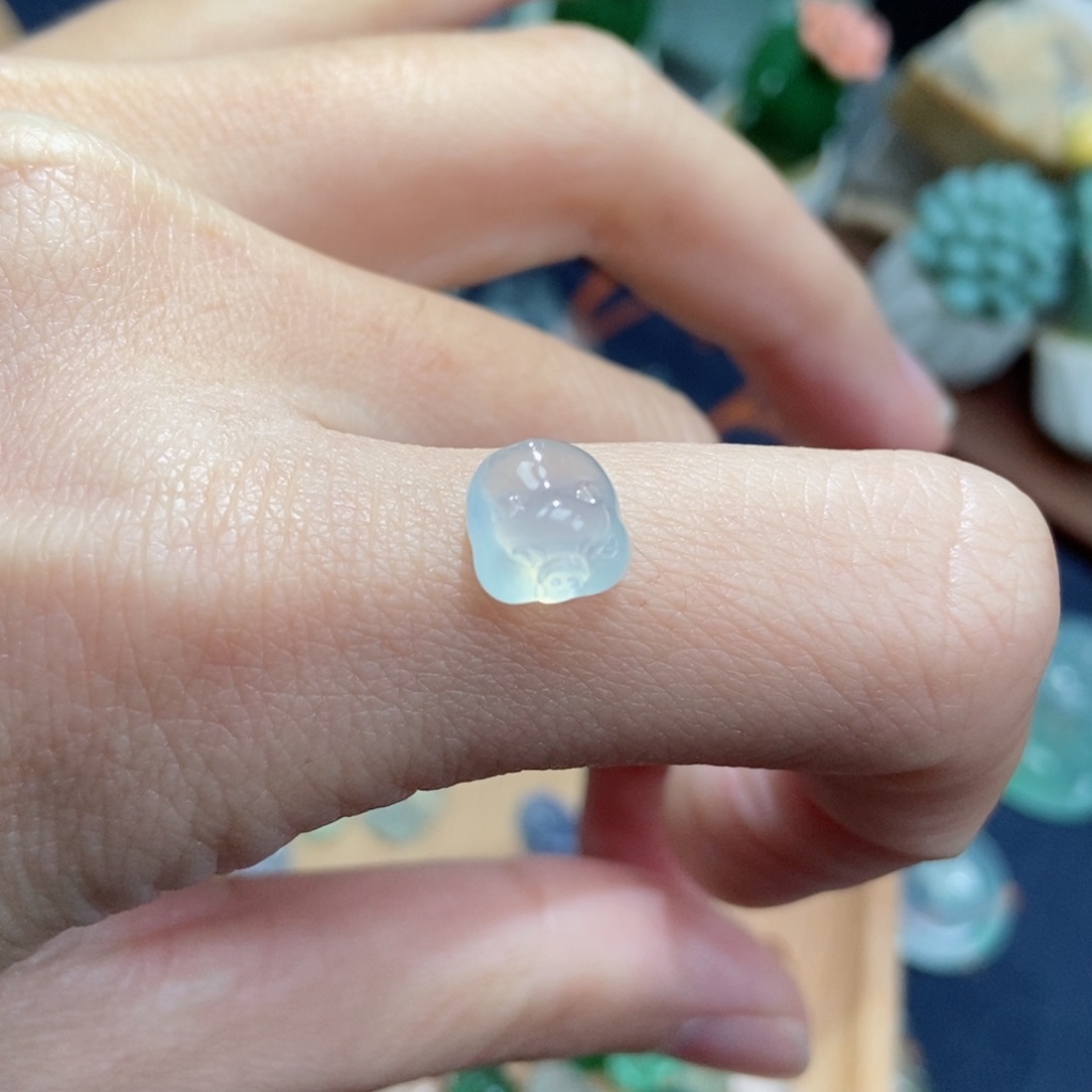 翡翠颈饰未镶嵌翡翠