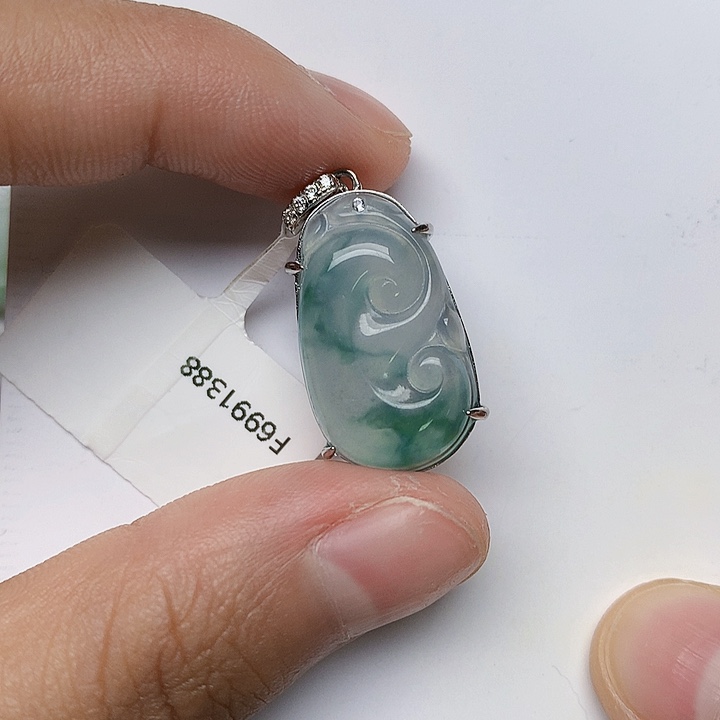 颈饰银S925镶嵌翡翠天然翡翠