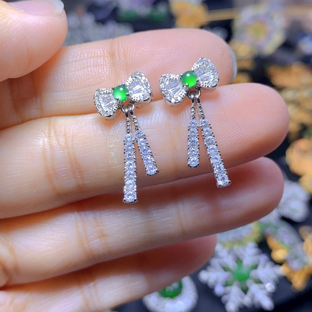 翡翠耳钉银S925镶嵌天然翡翠