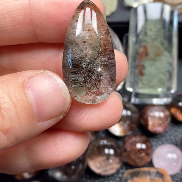 未镶嵌颈饰水晶水晶