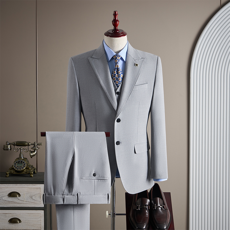 新郎结婚西装戗驳领男士结婚西服套装英伦风修身婚礼西装3件套