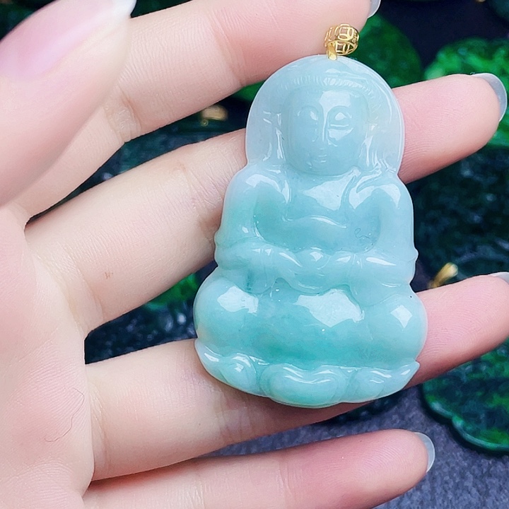 翡翠18K金镶嵌颈饰多样性