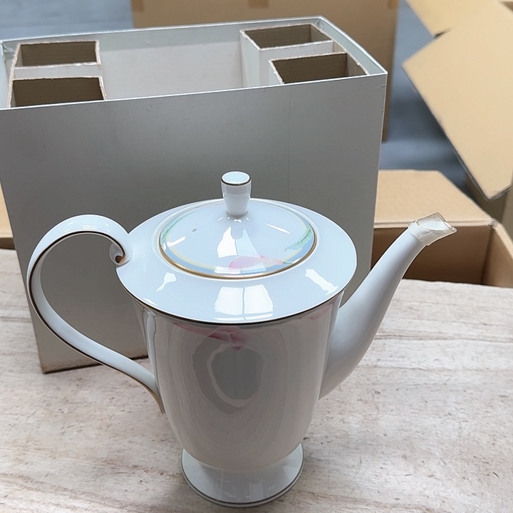 瓷片哈哈哈哈哈哈哈哈哈