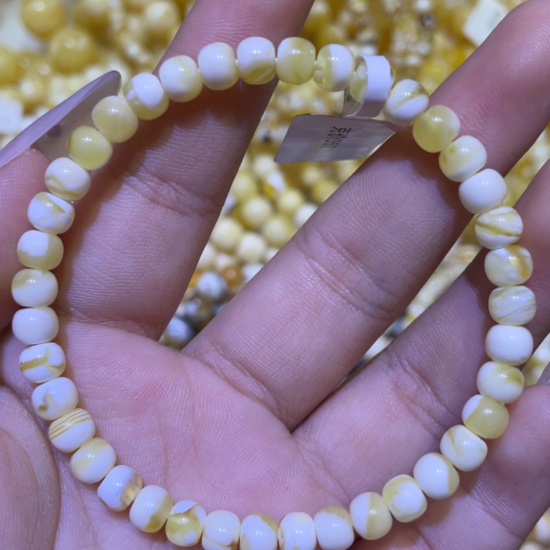 蜜蜡未镶嵌珠宝奇石5.7m