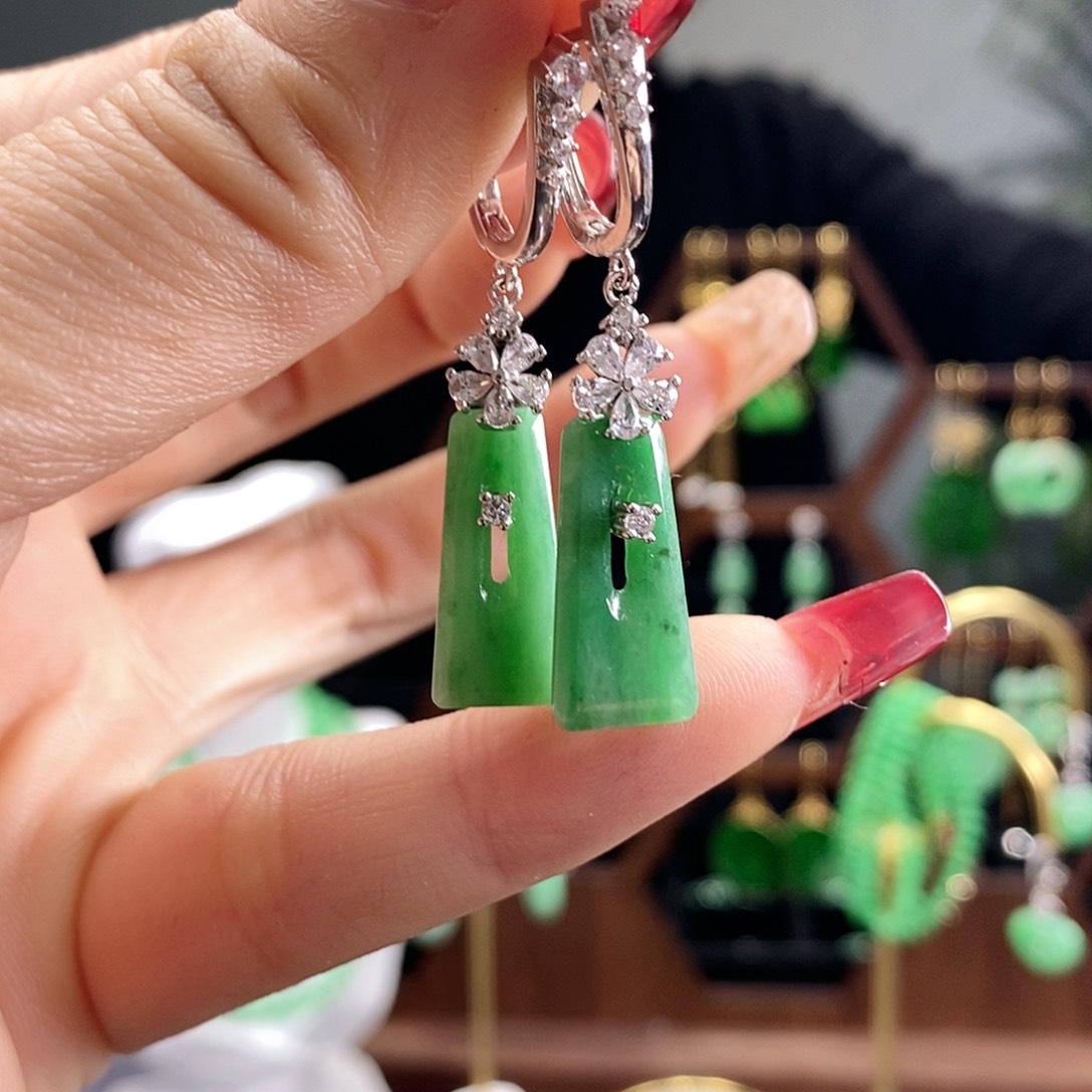 翡翠耳饰银S925镶嵌翡翠