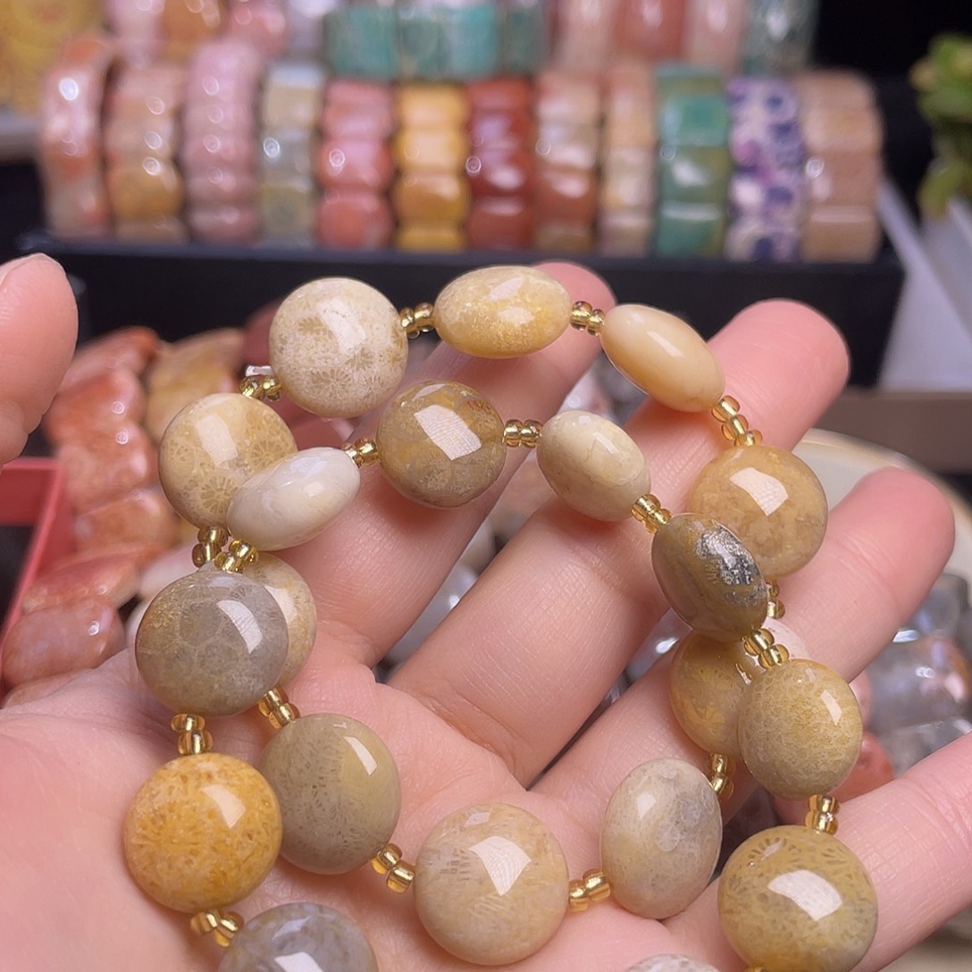 *****硅化玉未镶嵌圈圈