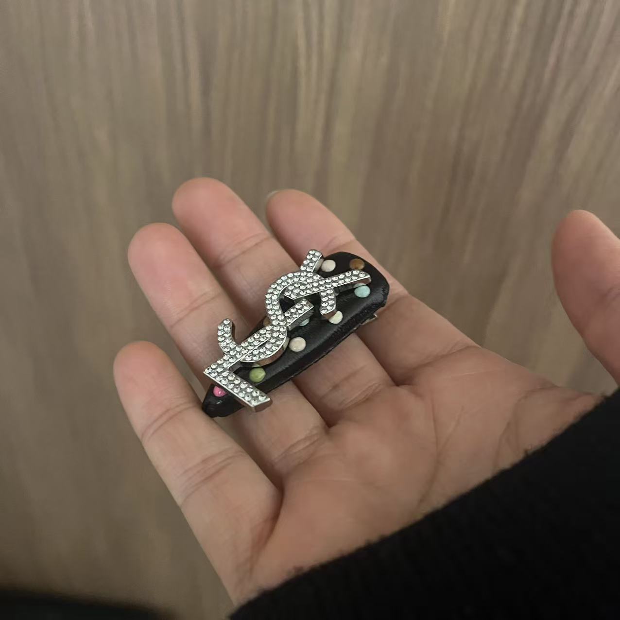 小众时尚鸭嘴夹一个
