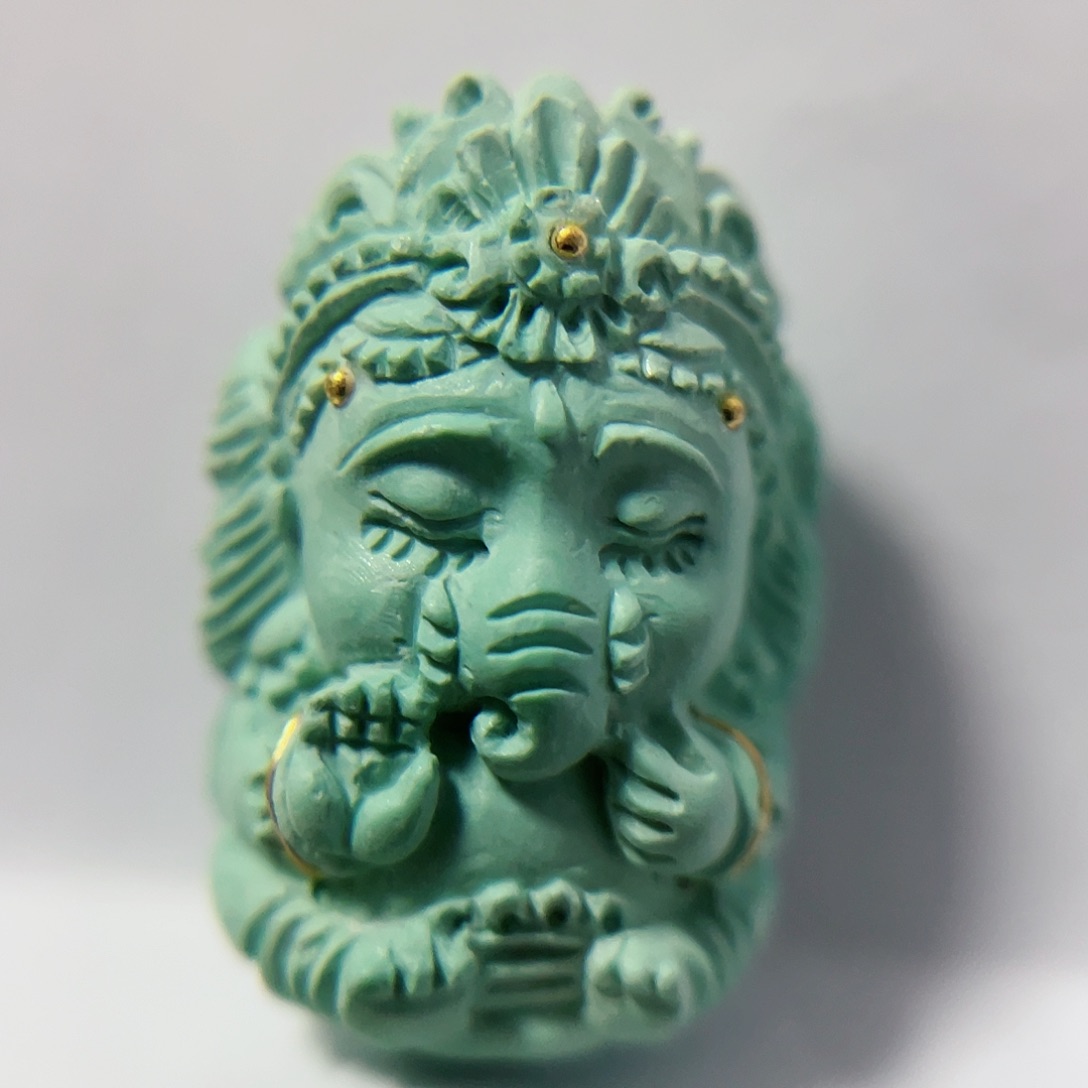 绿松石配饰未镶嵌