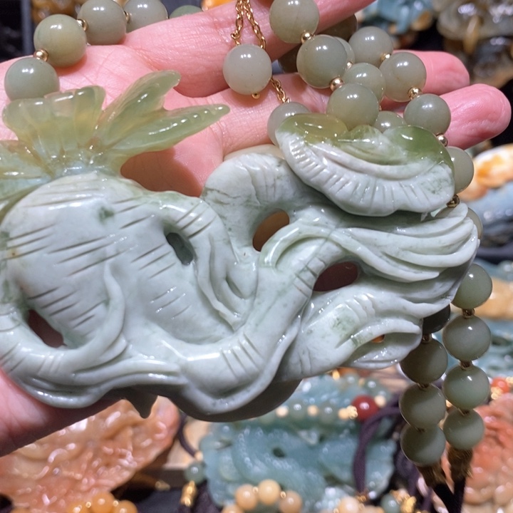 岫玉毛衣链未镶嵌