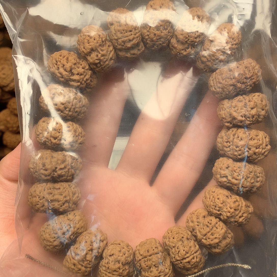 金刚菩提吊坠陈****坊12/////：/：：/