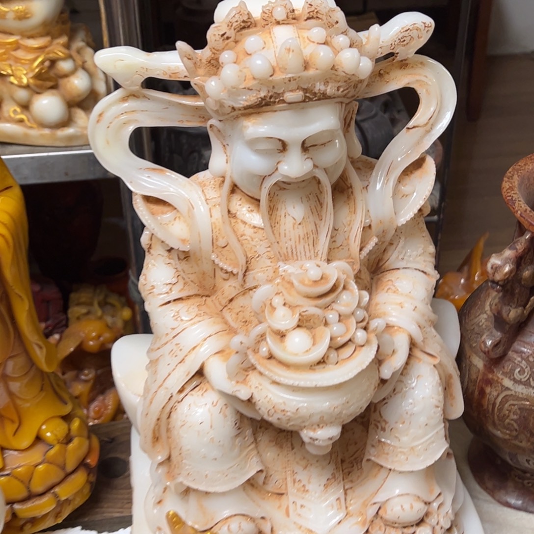 家居摆件等多种形式的装饰