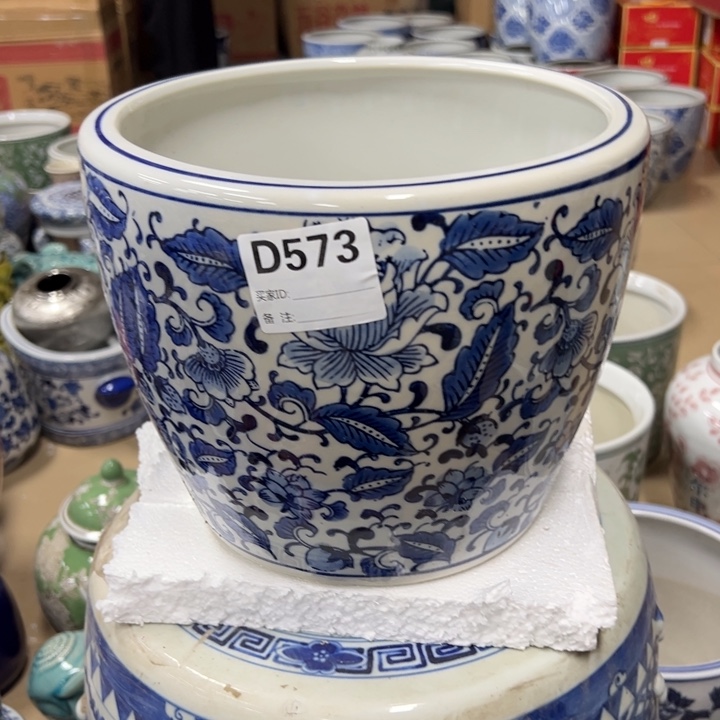 瓷片微瑕。。。。。。。。。。。。。。。