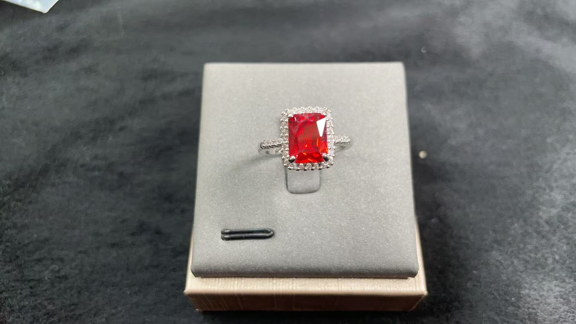 合金戒指 甜美朋克女红色植物花卉6号裸石百搭饰品气质