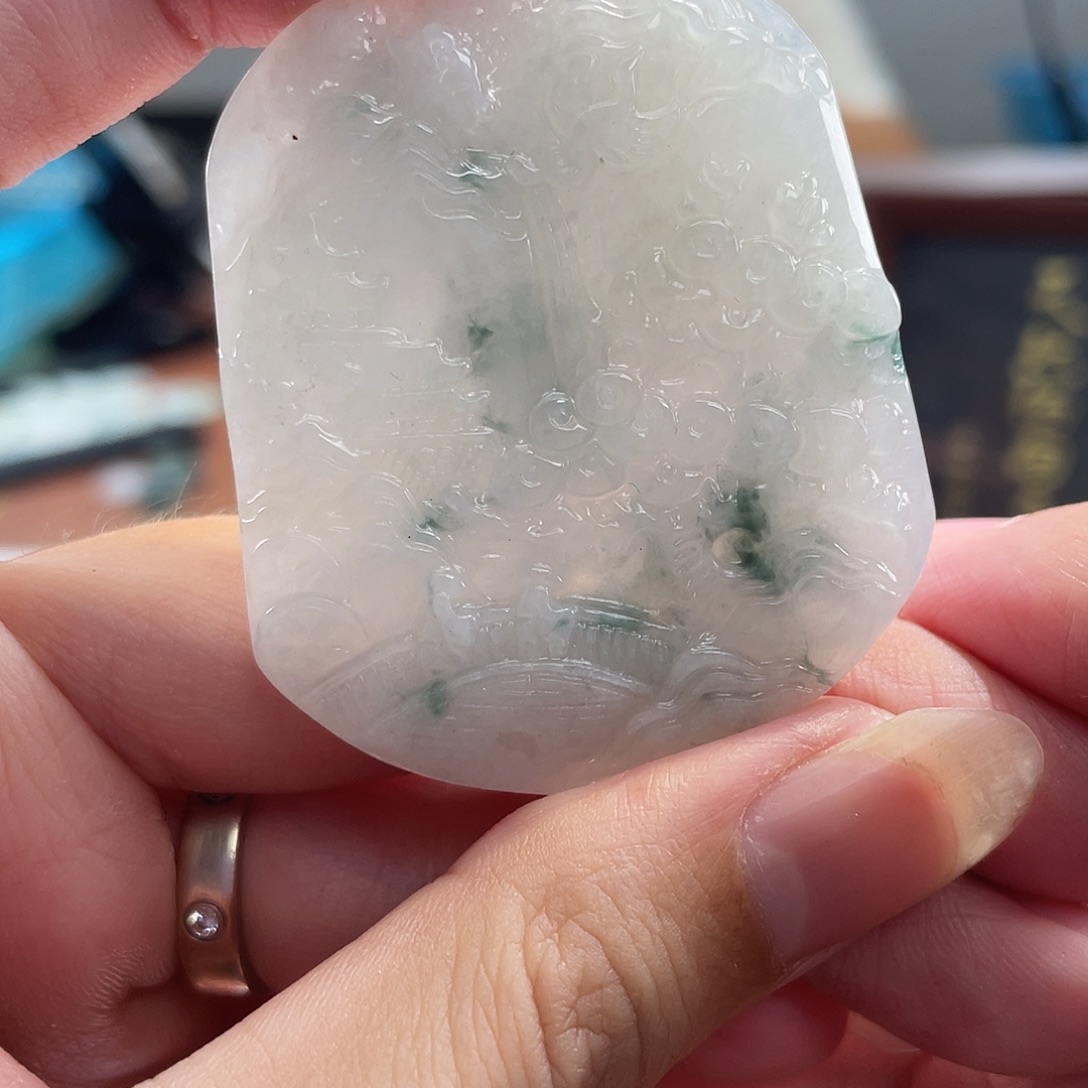 翡翠未镶嵌颈饰翡翠