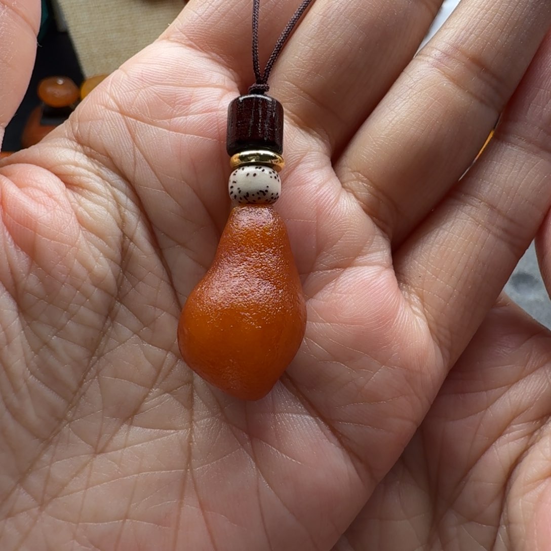琥珀颈饰未镶嵌蜜蜡原石手机挂件