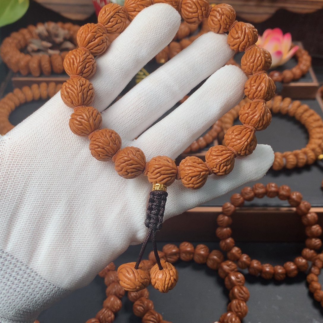 桃核吊坠ღ****辰15祥云手持