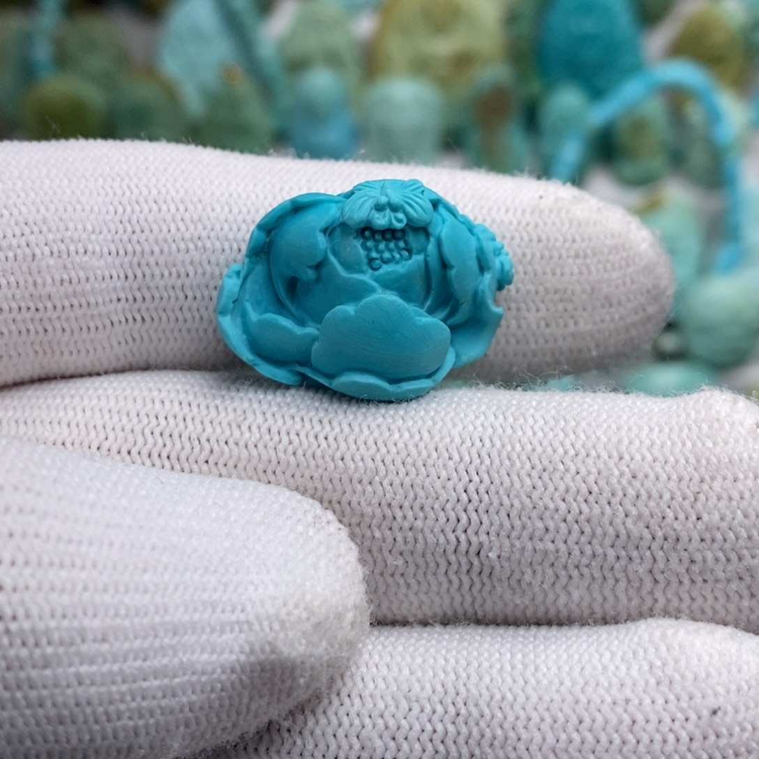 颖***果绿松石未镶嵌绿松石