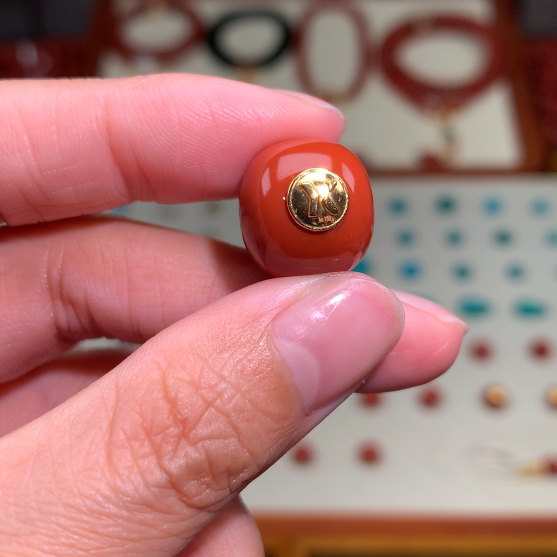 南红玛瑙颈饰未镶嵌