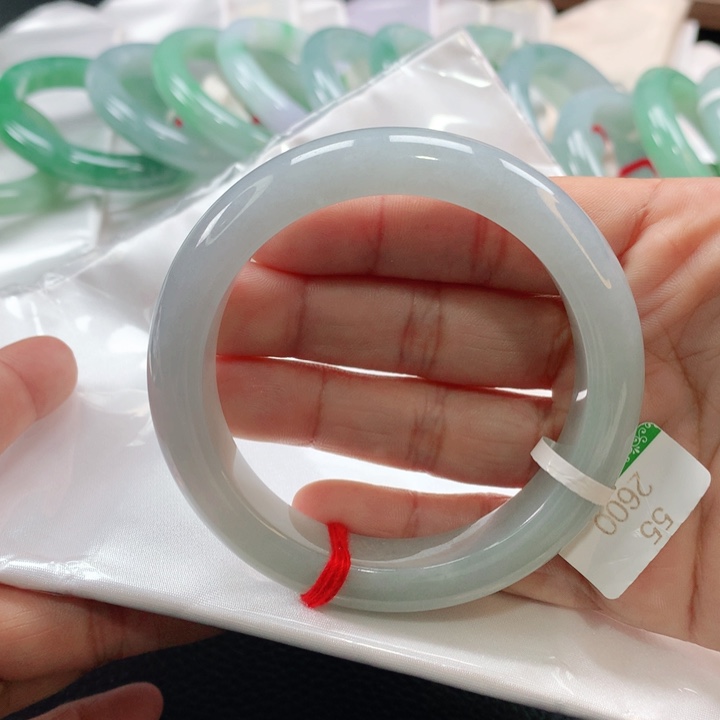 翡翠手镯未镶嵌55555555555