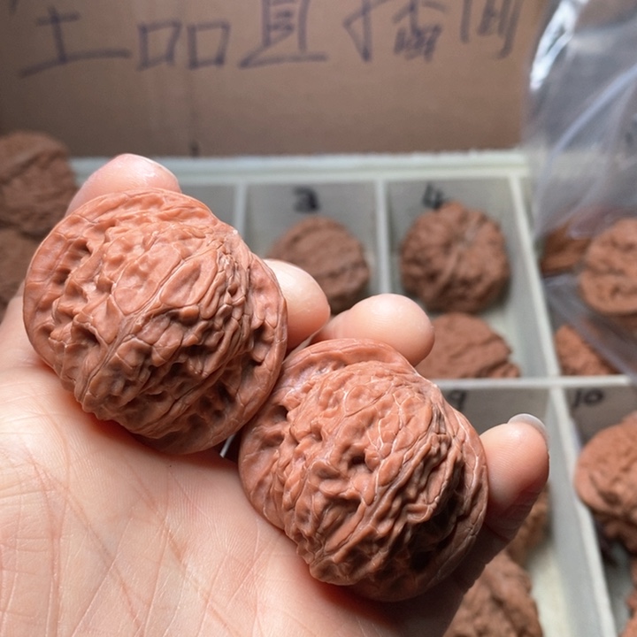 文玩核桃吊坠对****.磨盘