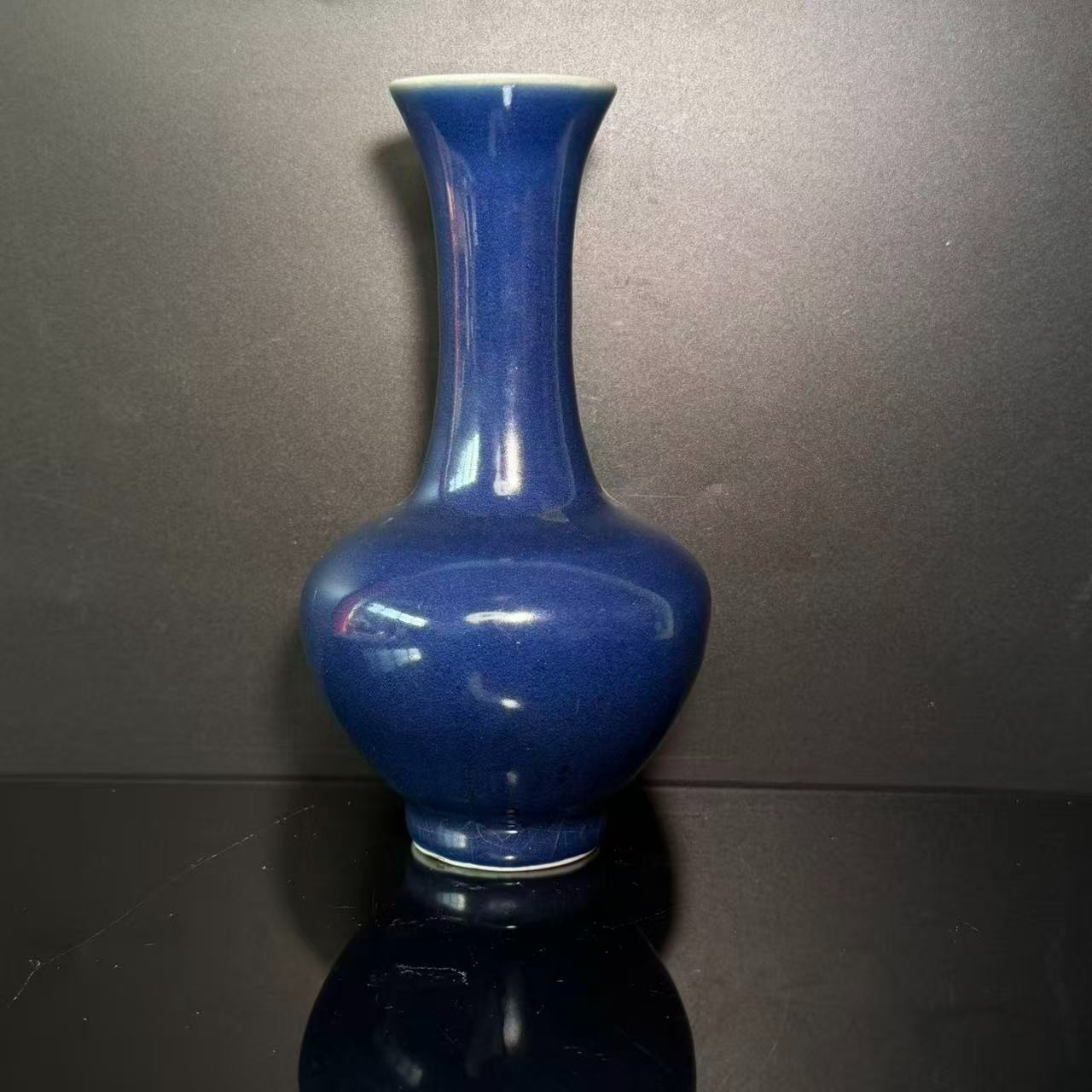 Lot83蓝釉净瓶-大明成化年制款高20cm瓶口5.5cm-DZ11190035001060